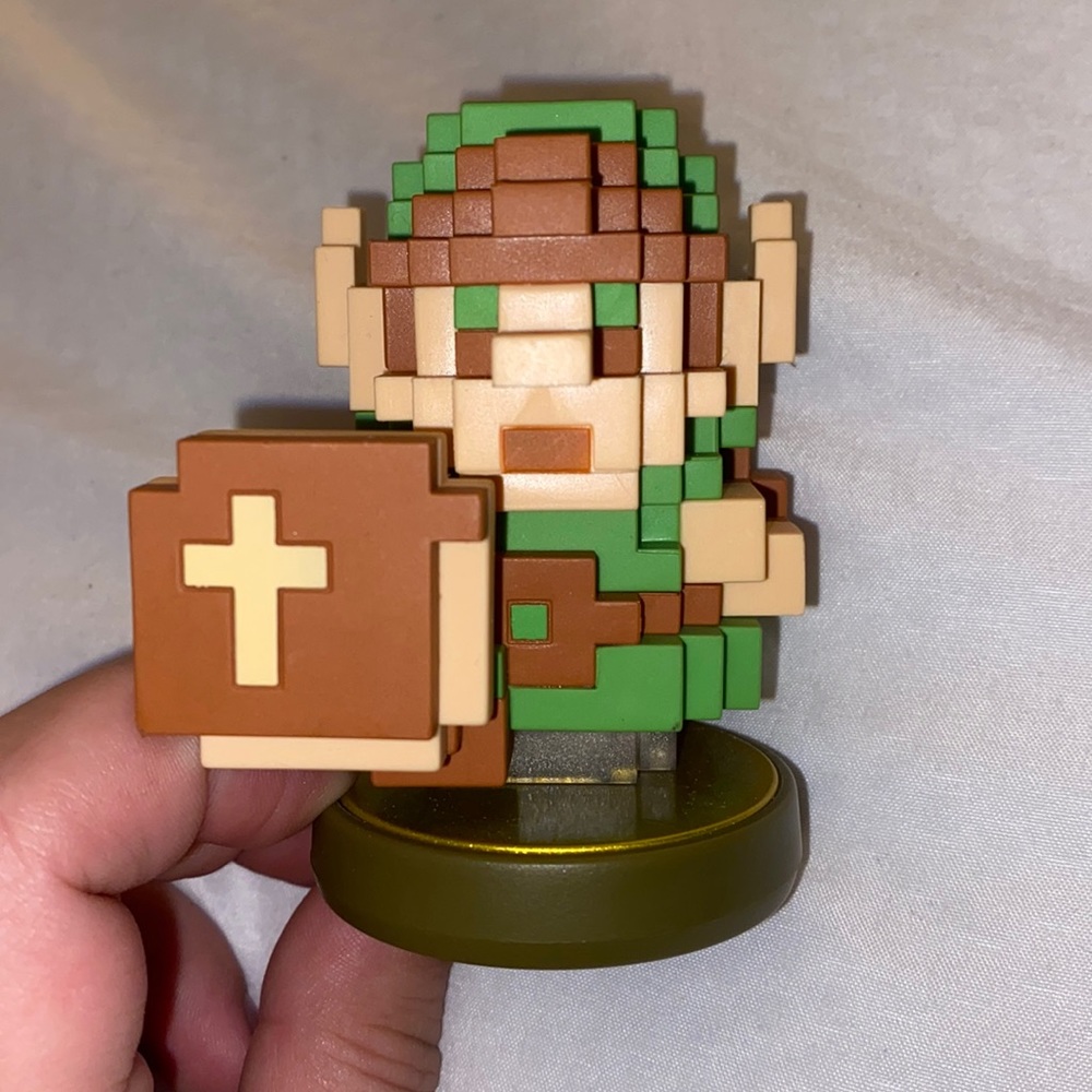 Nintendo 8-Bit Link: The Legend of Zelda amiibo